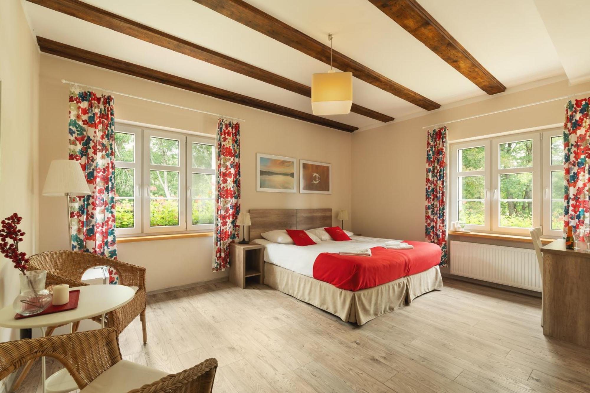 Stary Mlyn Strzeszyn Otel Lubowo  Dış mekan fotoğraf